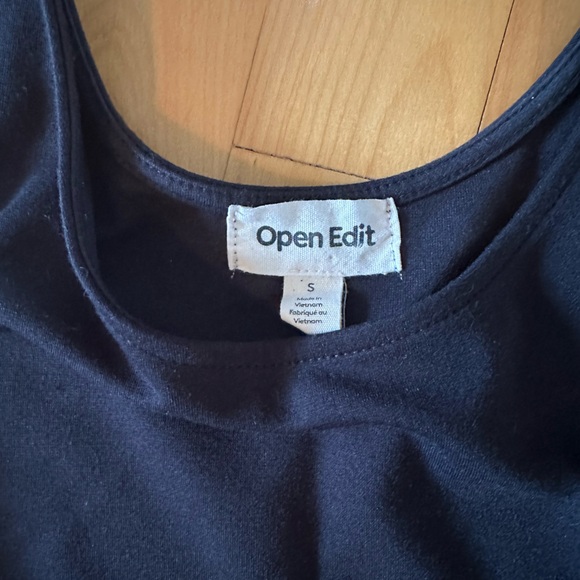 Black body con dress, 3/4 length - Picture 3 of 3